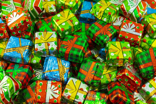 Presents smooth & creamy chocolate
